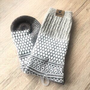 BearPaw Women's Brown/White Socks